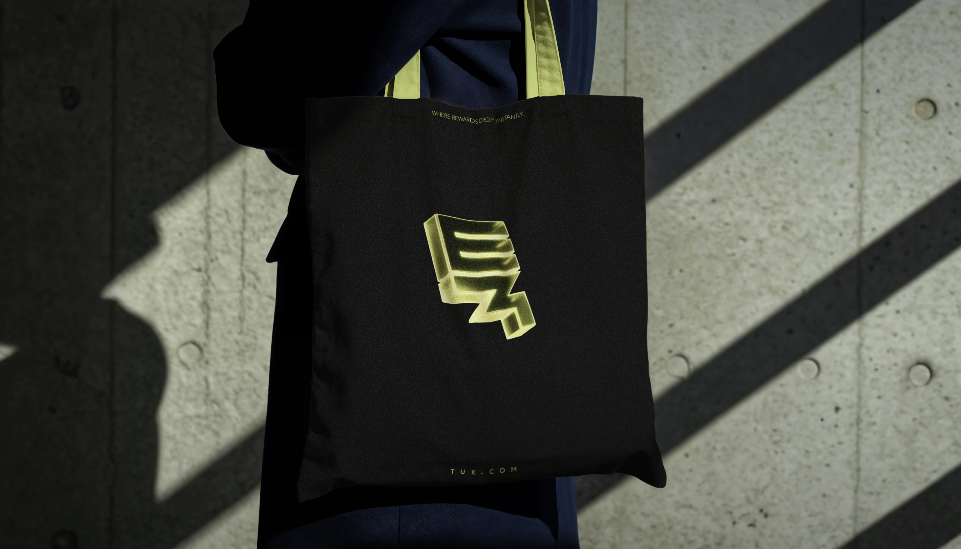 툭 identity application 12