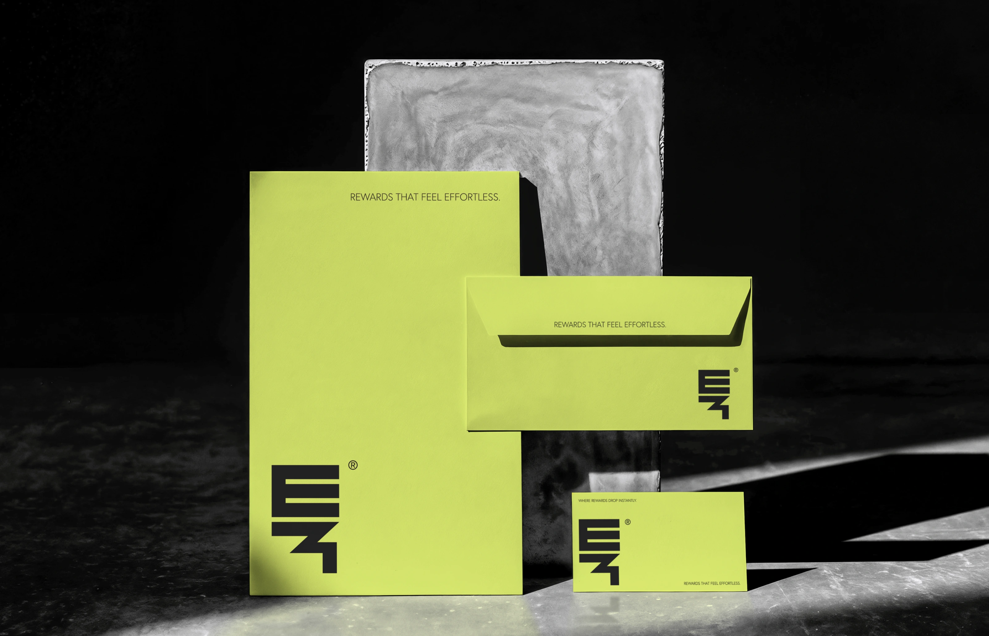 툭 identity application 16