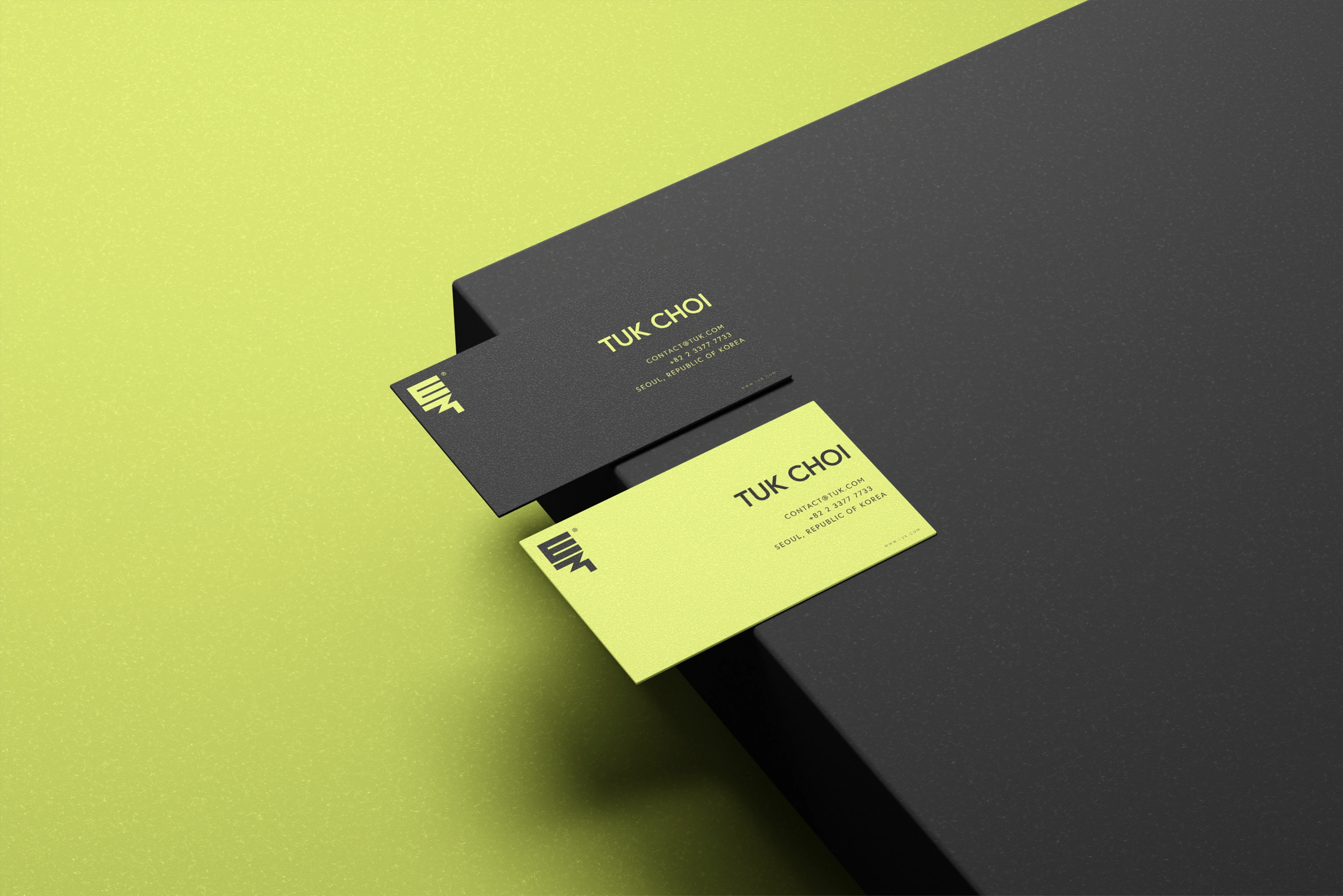 툭 identity application 9